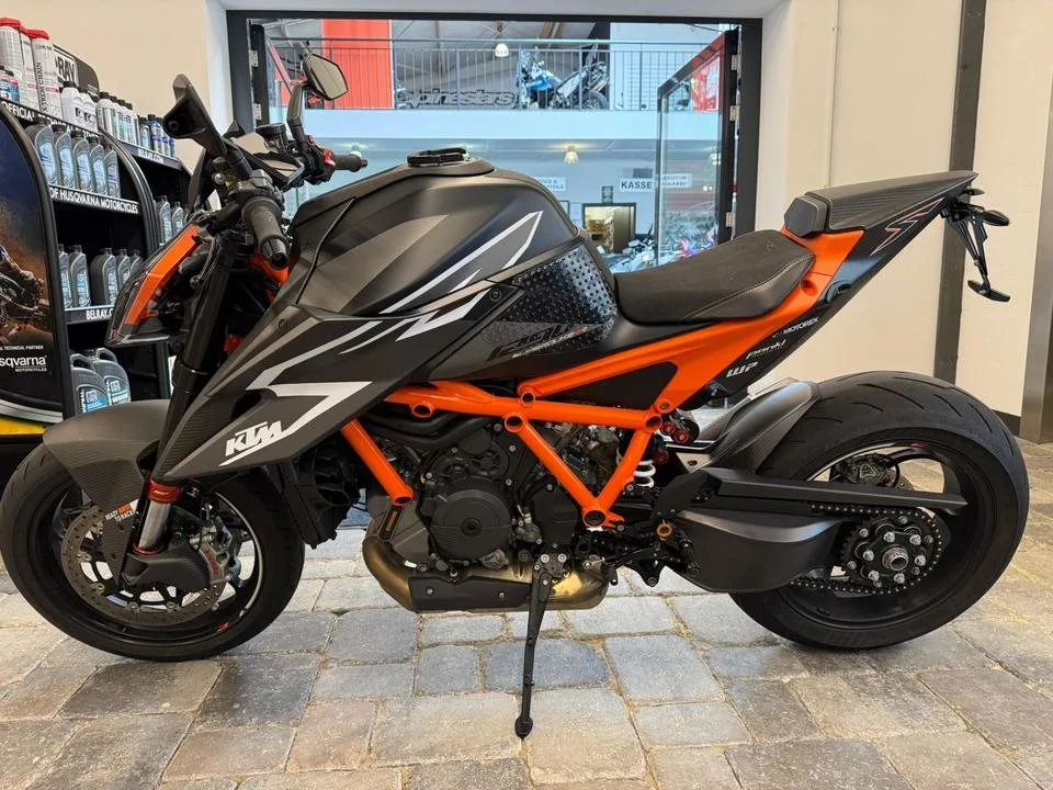 KTM 1290 Super Duke RR