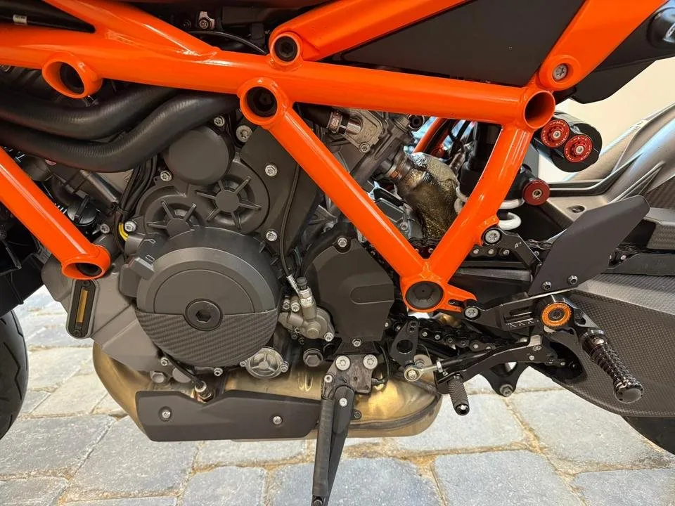 KTM 1290 Super Duke RR