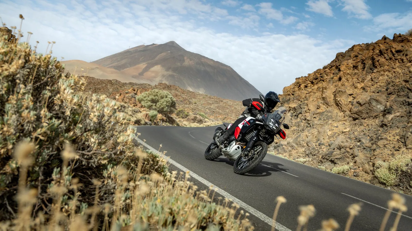 Yamaha Tenere 700 World Raid, MY 2026 - Midnight Black