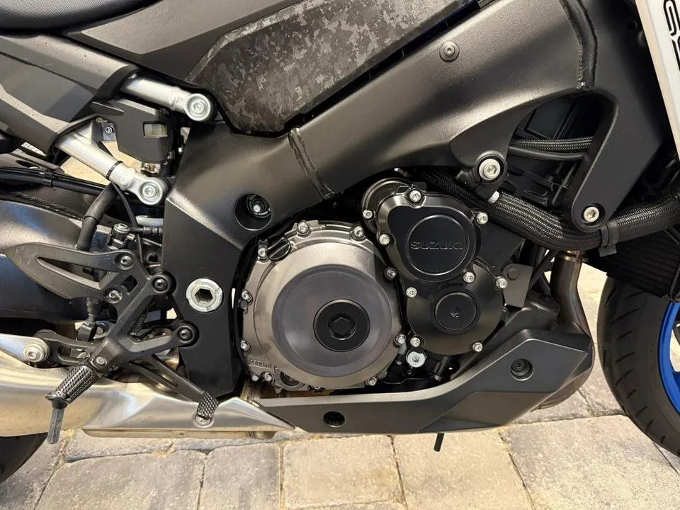 Suzuki GSX-S1000