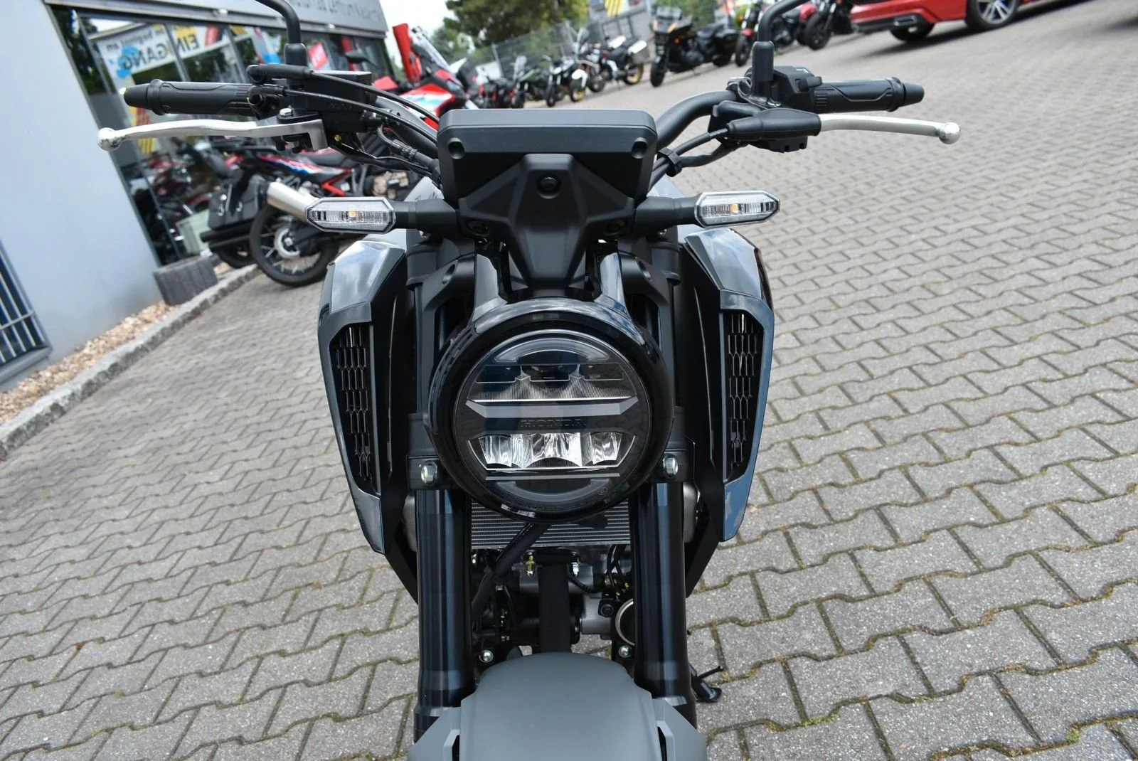 Honda CB125R MY 2026 6 Jahre Garantie