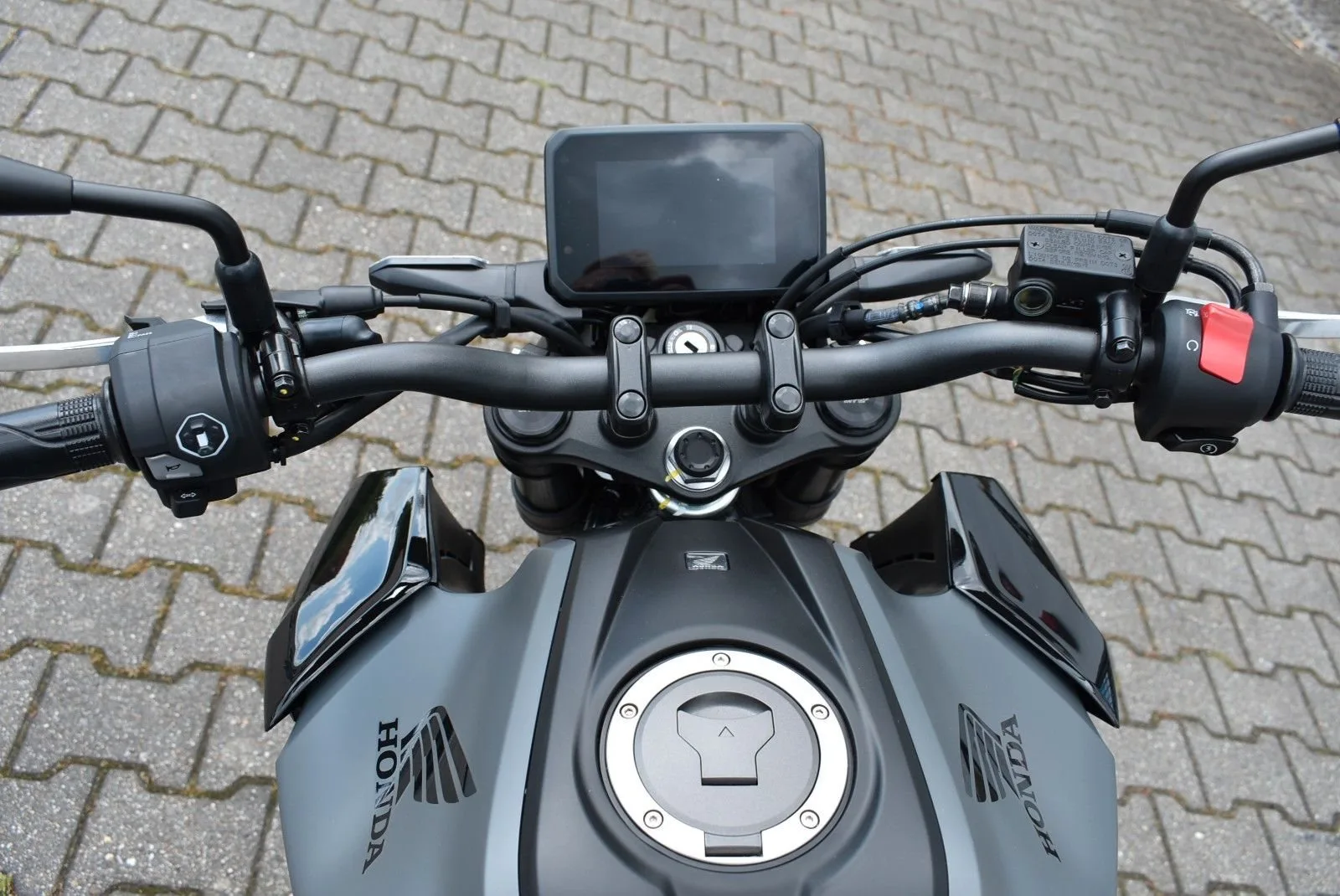 Honda CB125R MY 2026 6 Jahre Garantie
