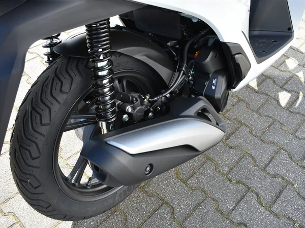 Honda SH150i mit Topcase & 6 Jahre Garantie!