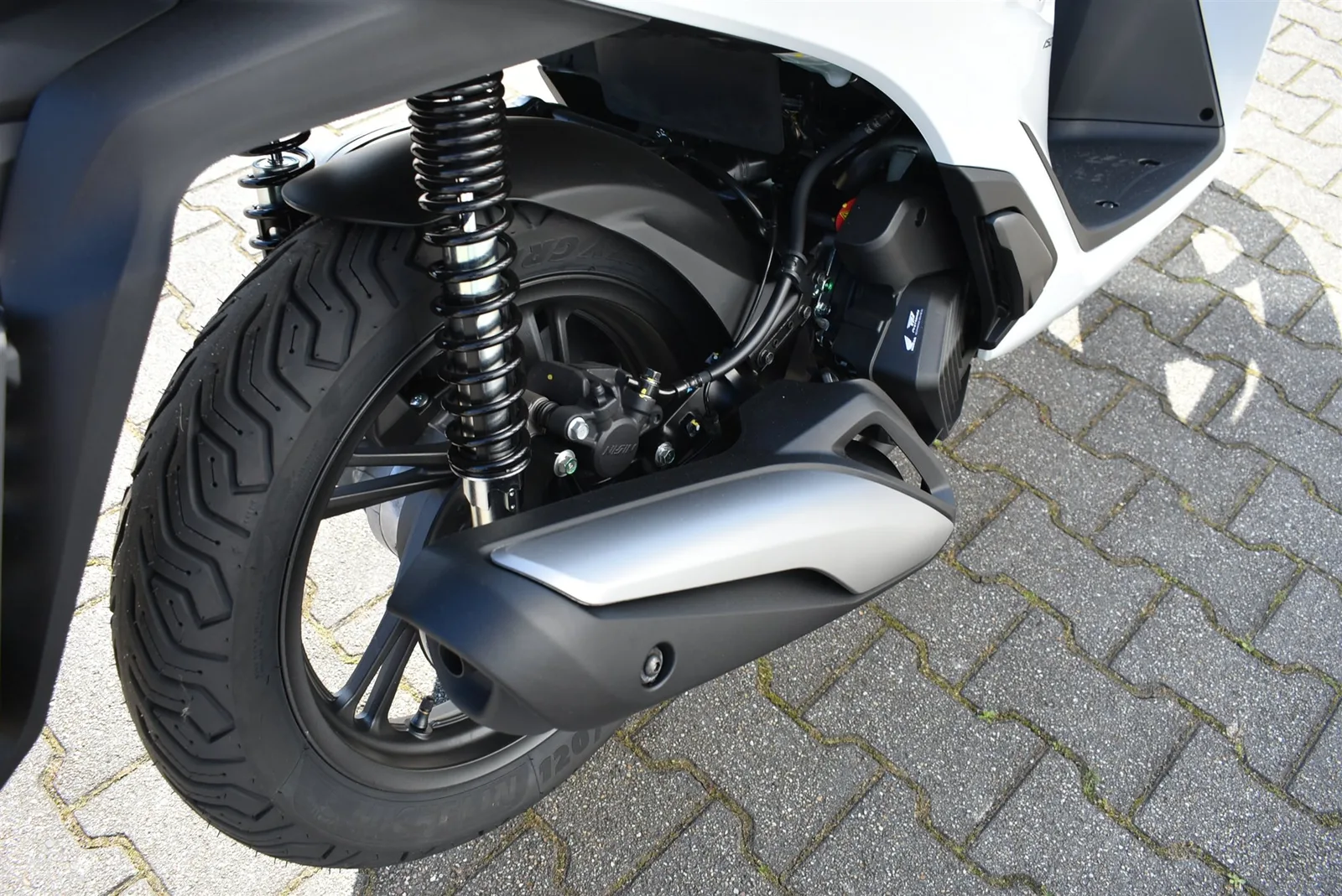 Honda SH150i mit Topcase & 6 Jahre Garantie!