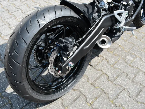 Honda CB125R