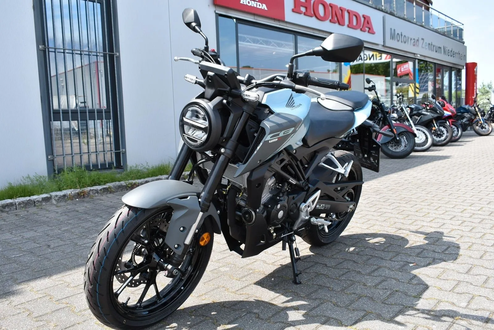 Honda CB125R