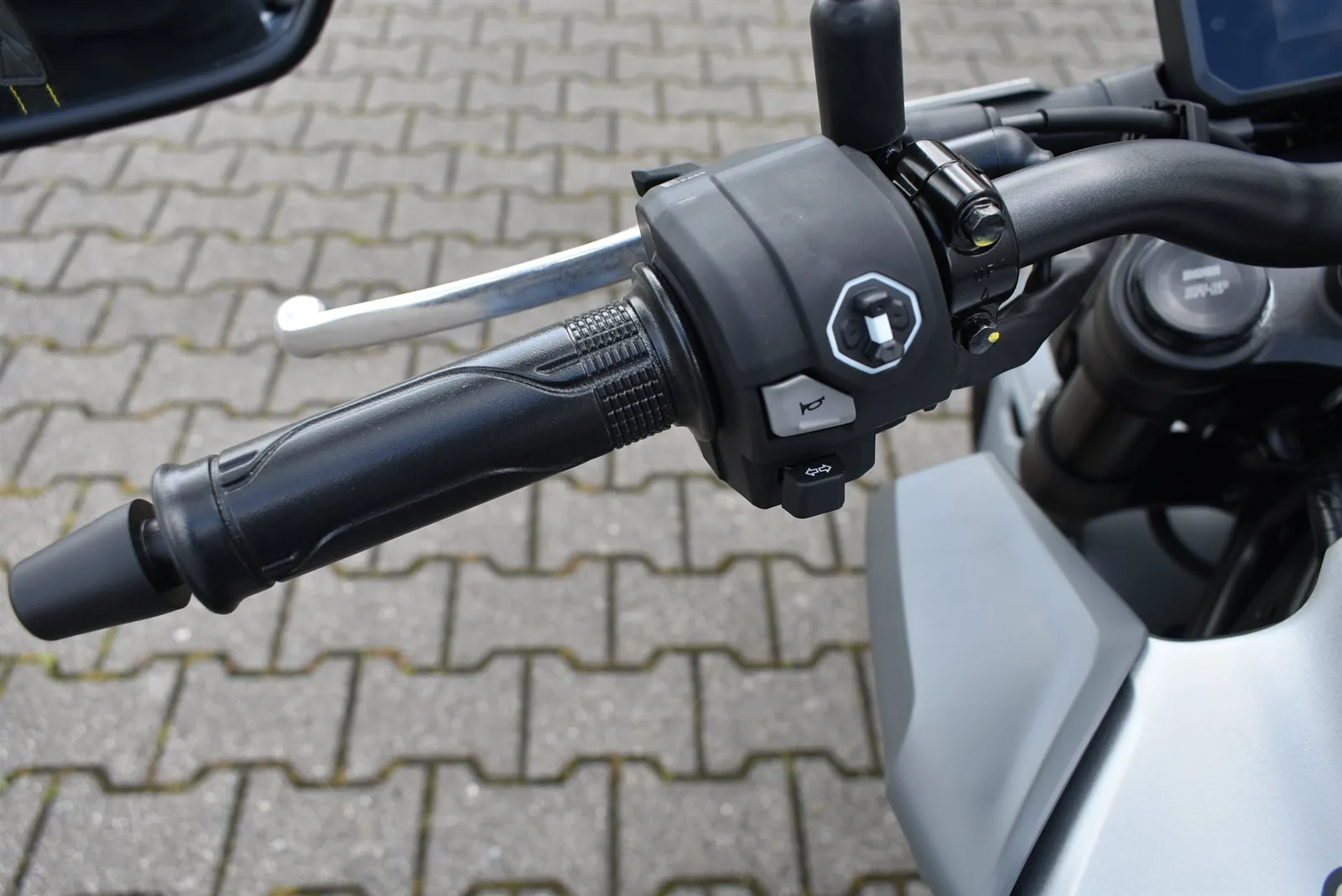 Honda CB125R 6 Jahre Garantie Modell 2026