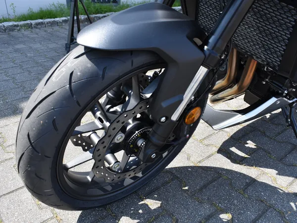 Honda CB750 Hornet E-Clutch Modell 2026 Sofort Verfügbar !