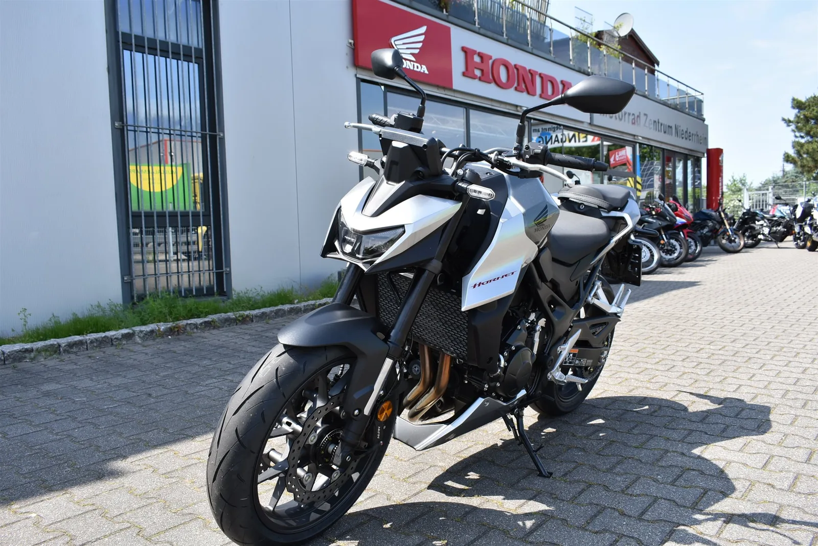 Honda CB750 Hornet E-Clutch Modell 2026 Sofort Verfügbar !