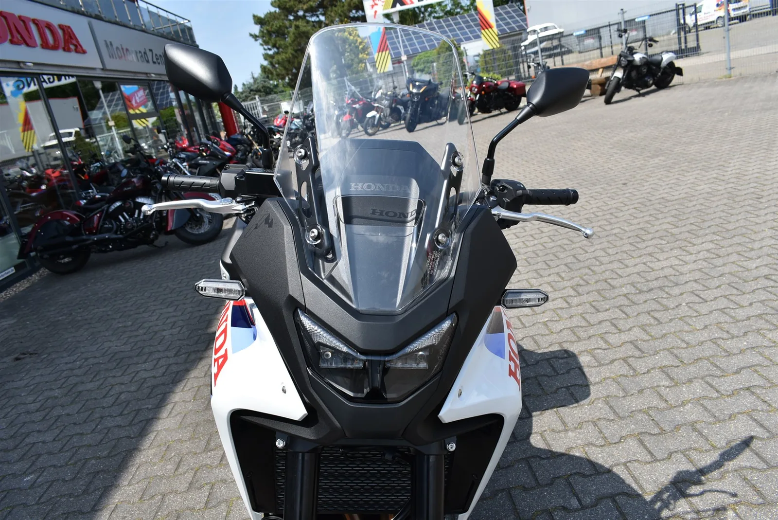 Honda XL750 Transalp mit E Clutch / MY26 mit Koffersatz Tageszulassung