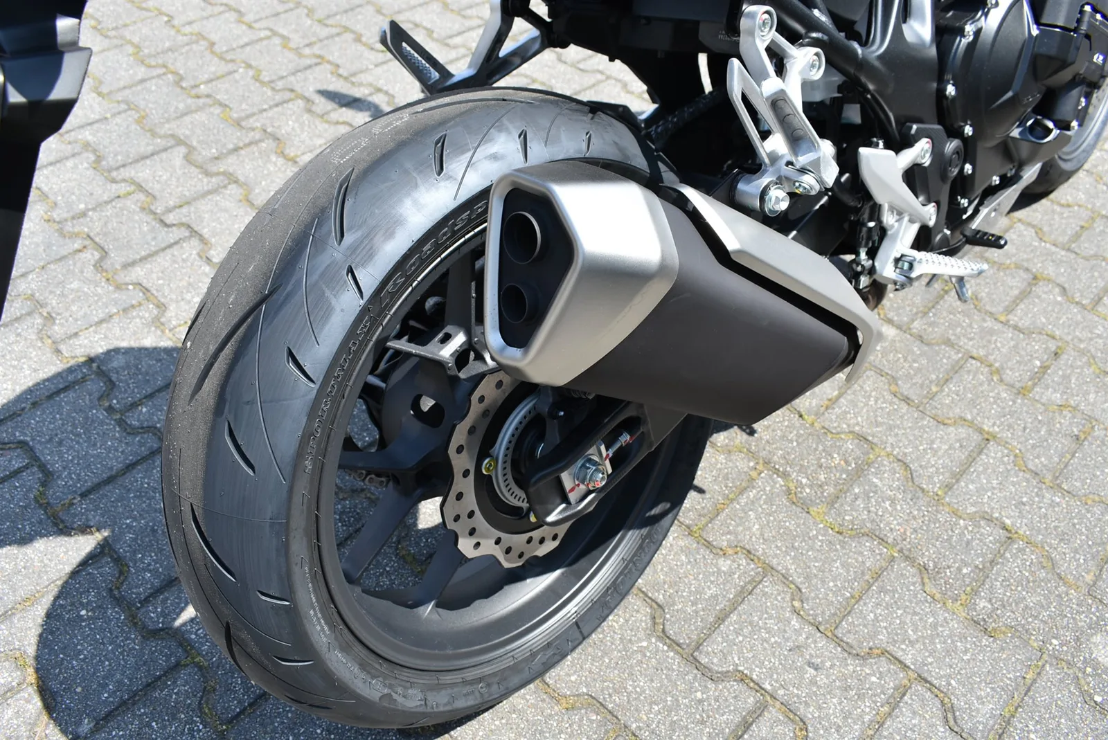 Honda CB750 Hornet E-Clutch Modell 2026 Sofort Verfügbar !