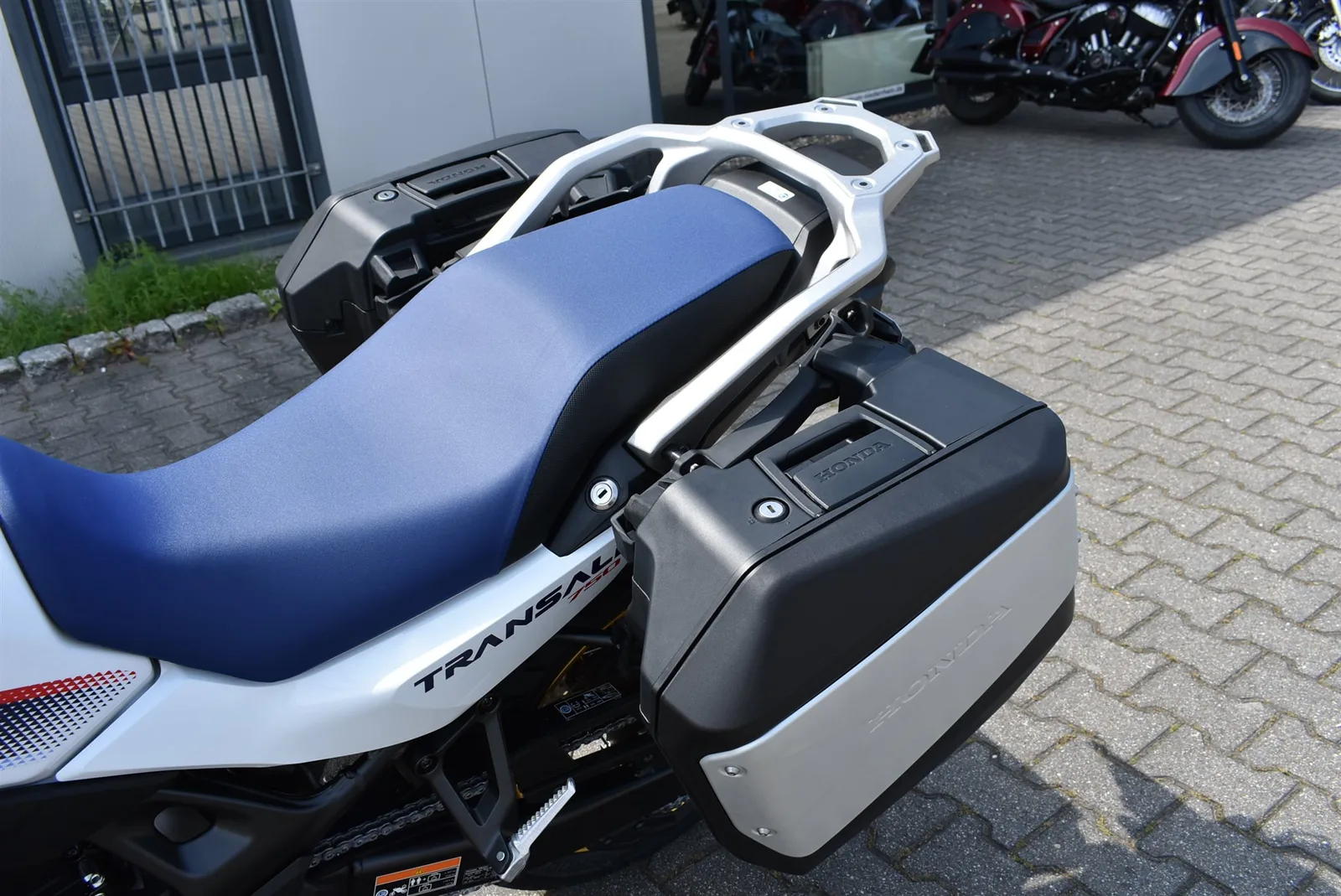 Honda XL750 Transalp mit E Clutch / MY26 mit Koffersatz Tageszulassung