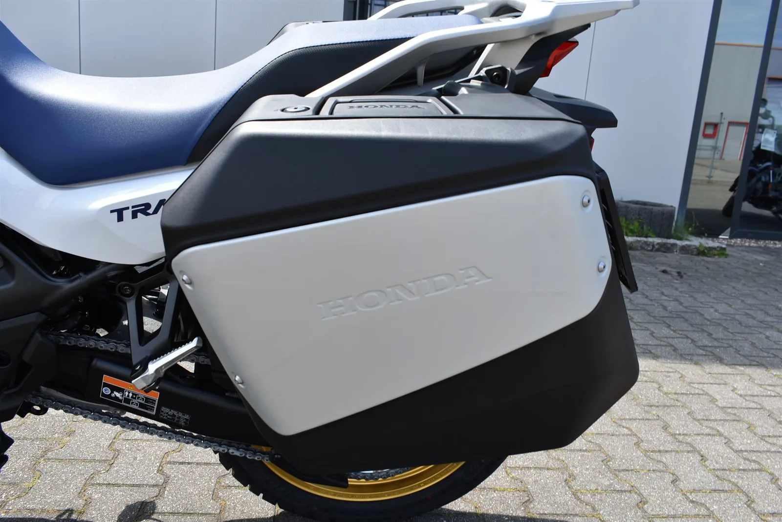 Honda XL750 Transalp mit E Clutch / MY26 mit Koffersatz Tageszulassung