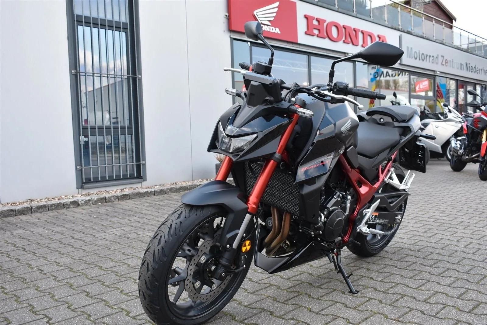 Honda CB750 Hornet E-Clutch