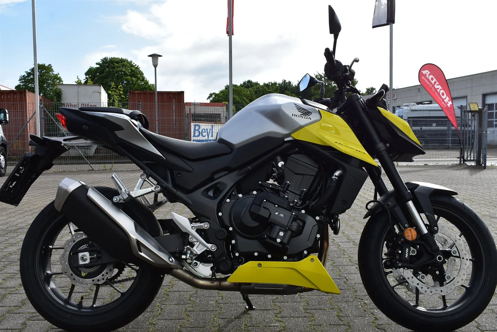 Honda CB750 Hornet E-Clutch Modell 2026 Sofort Tageszulassung