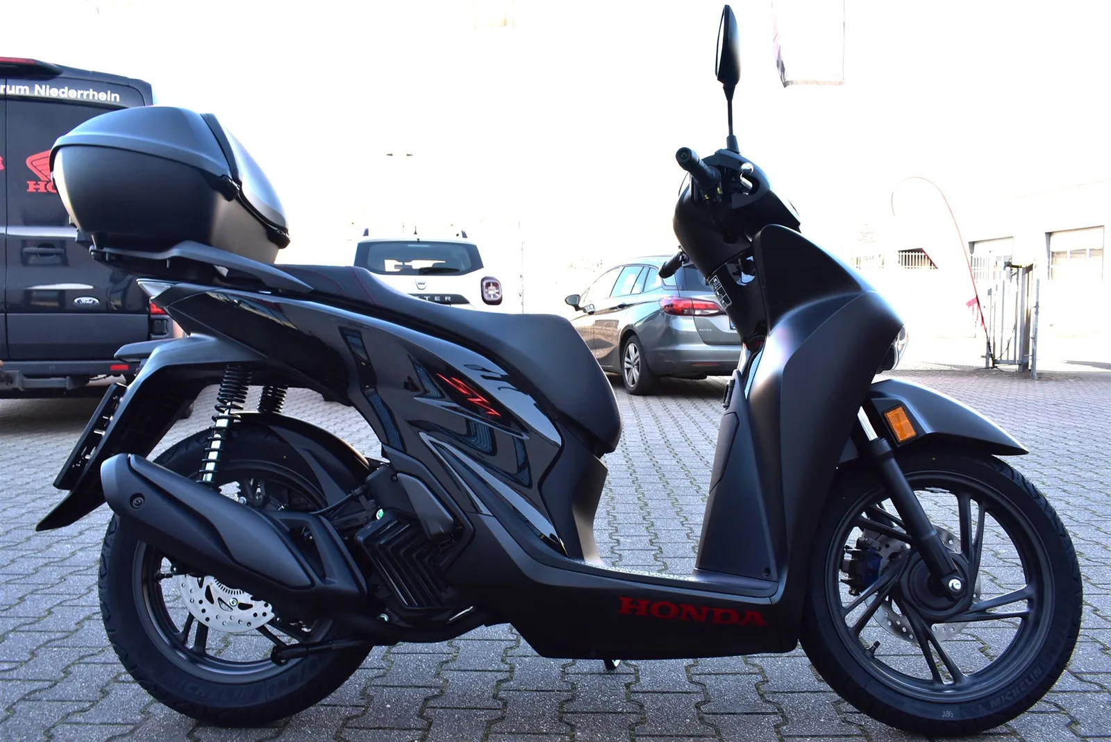 Honda SH125i ABS Topcase Sofort Tageszulassung MY 2026