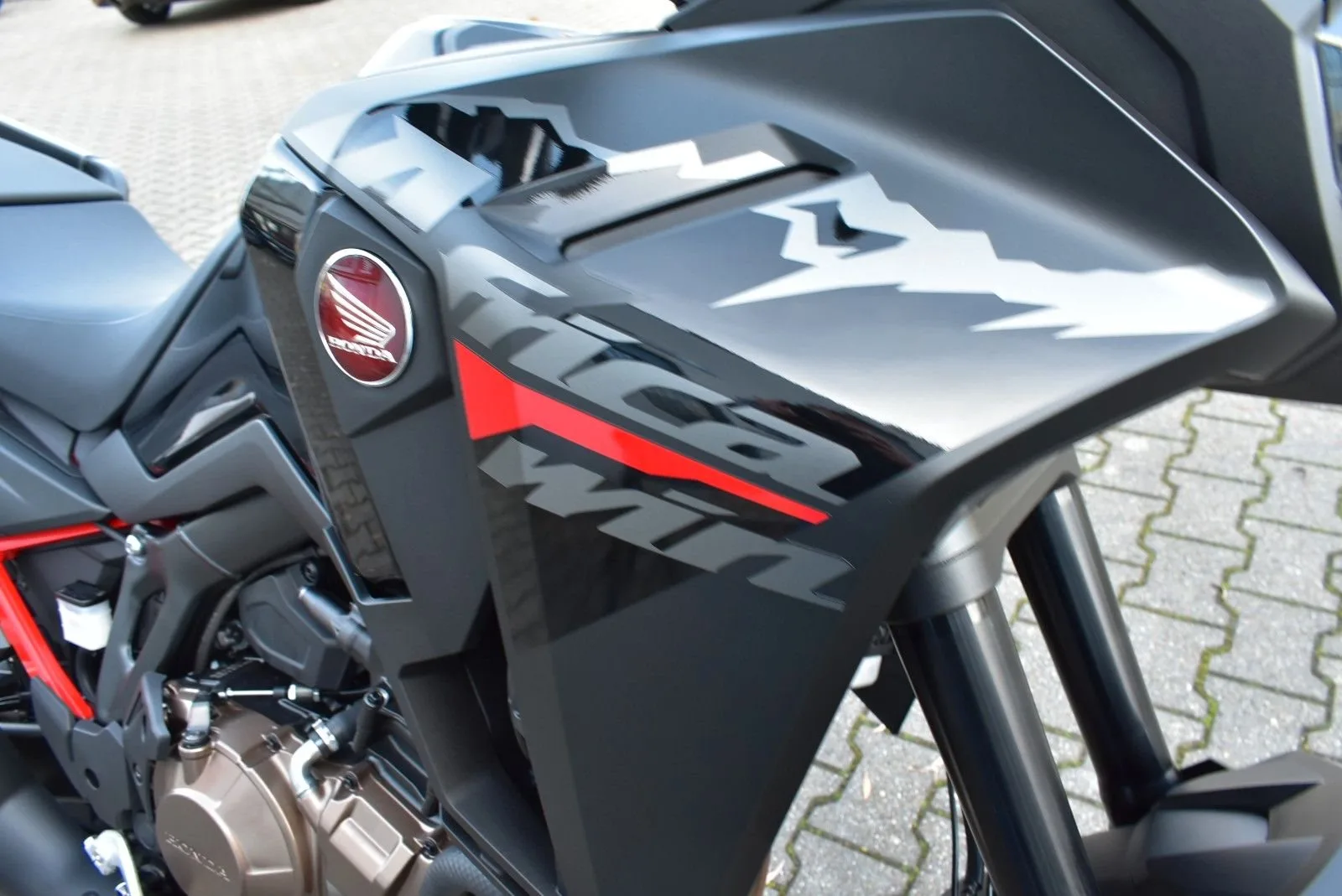 Honda CRF1100L Africa Twin ES