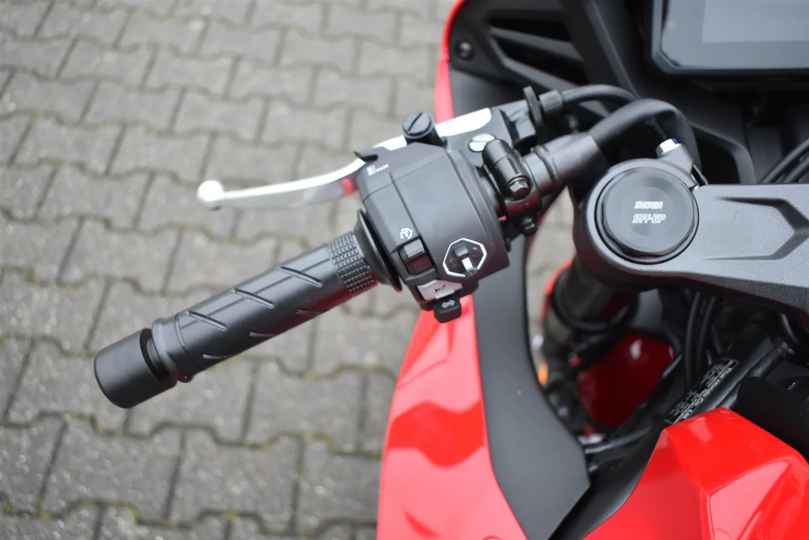 Honda CBR650R E-Clutch mit E Clutch / Modell 2026