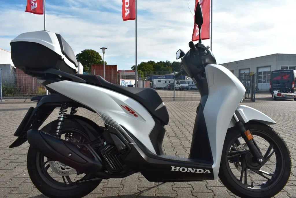 Honda SH125i ABS Topcase Sofort Verfügbar 6J. Garantie