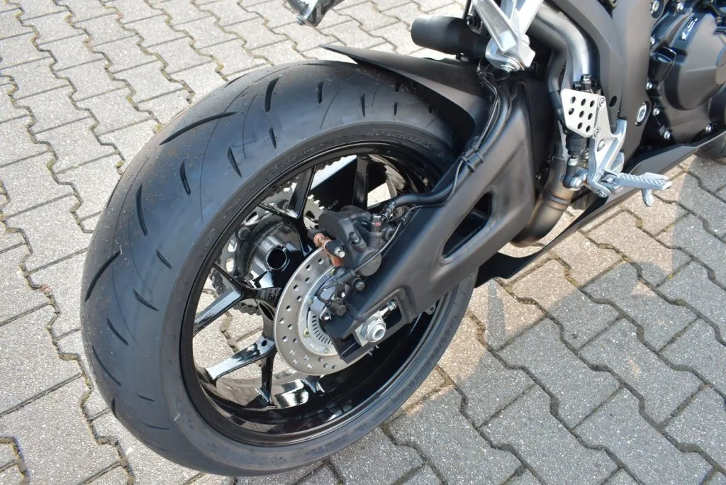 Honda CBR600RR 6 Jahre Garantie im Vorlauf