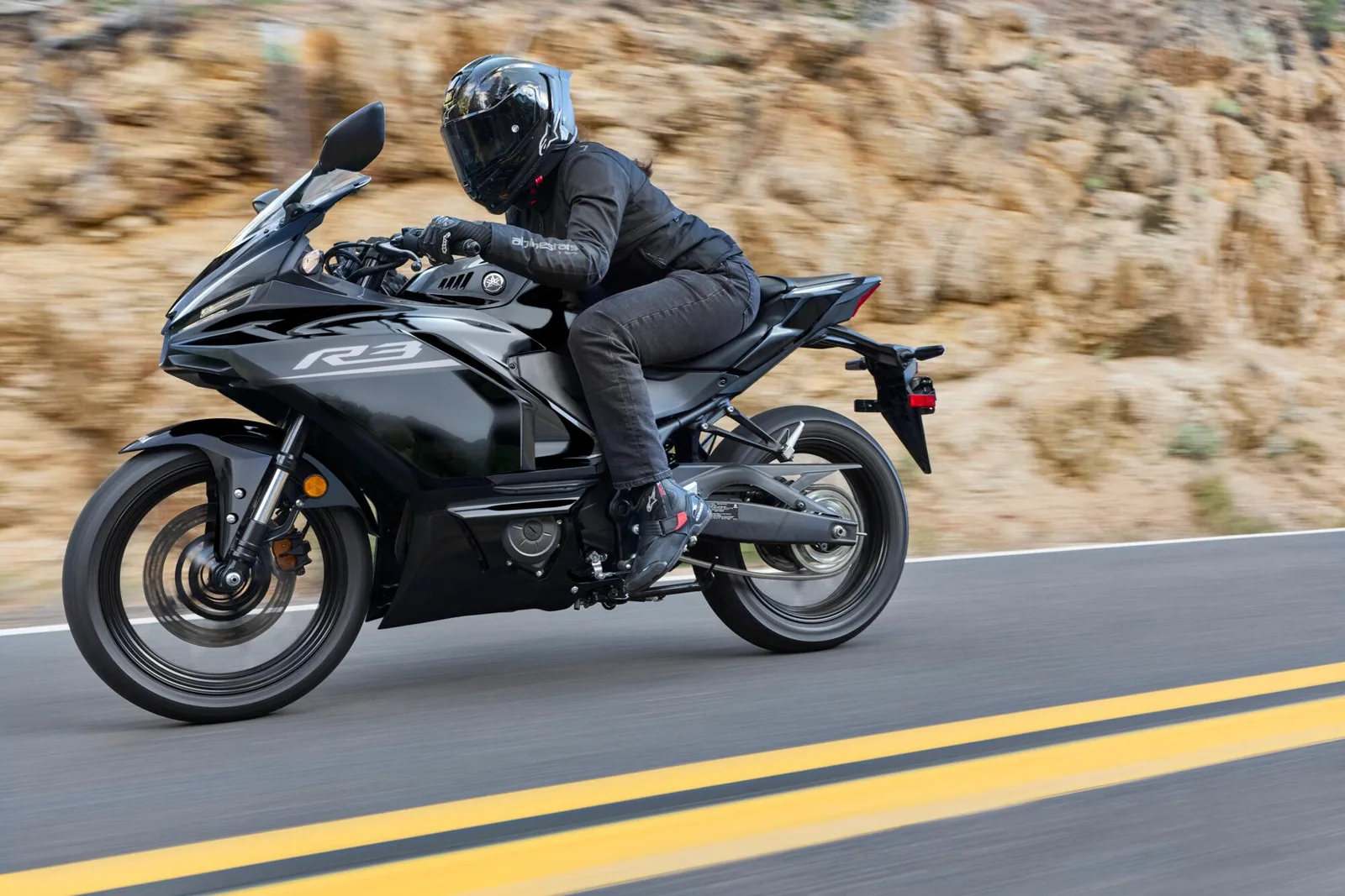 Yamaha R125, MY 2026 - Tech Black