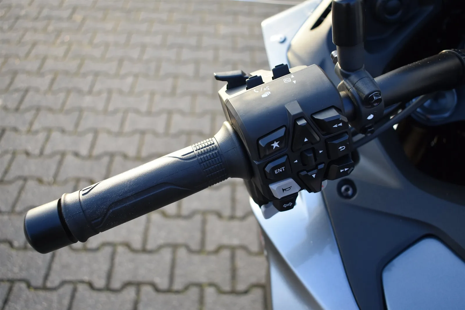 Honda NT1100 DCT Electronic Suspension Tageszulassung Modell 2026
