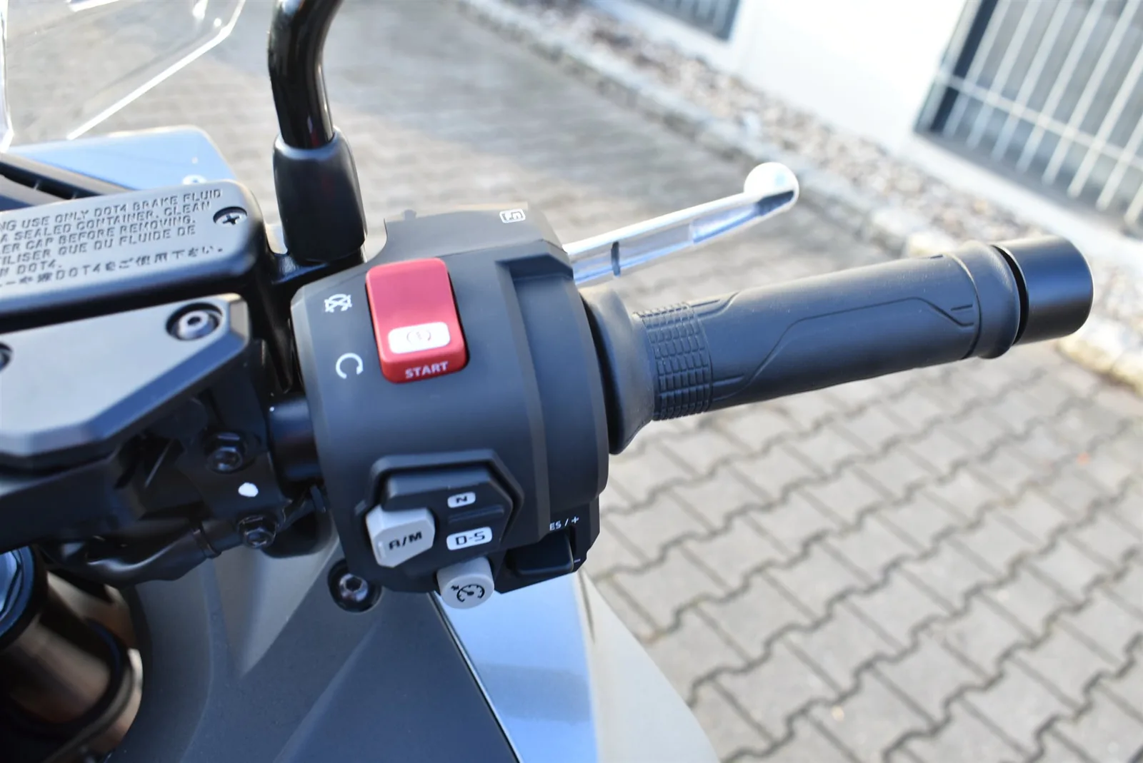 Honda NT1100 DCT Electronic Suspension Tageszulassung Modell 2026
