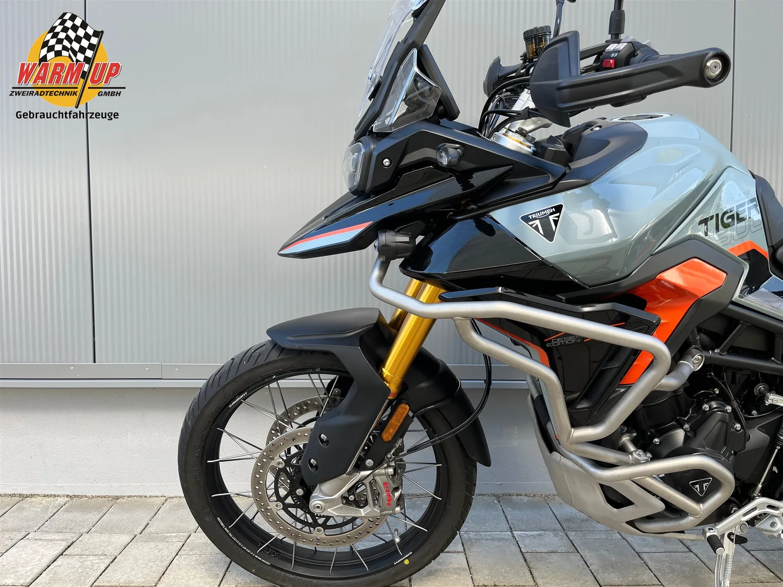 Triumph Tiger 900 Desert Edition inkl. Seitenkoffer
