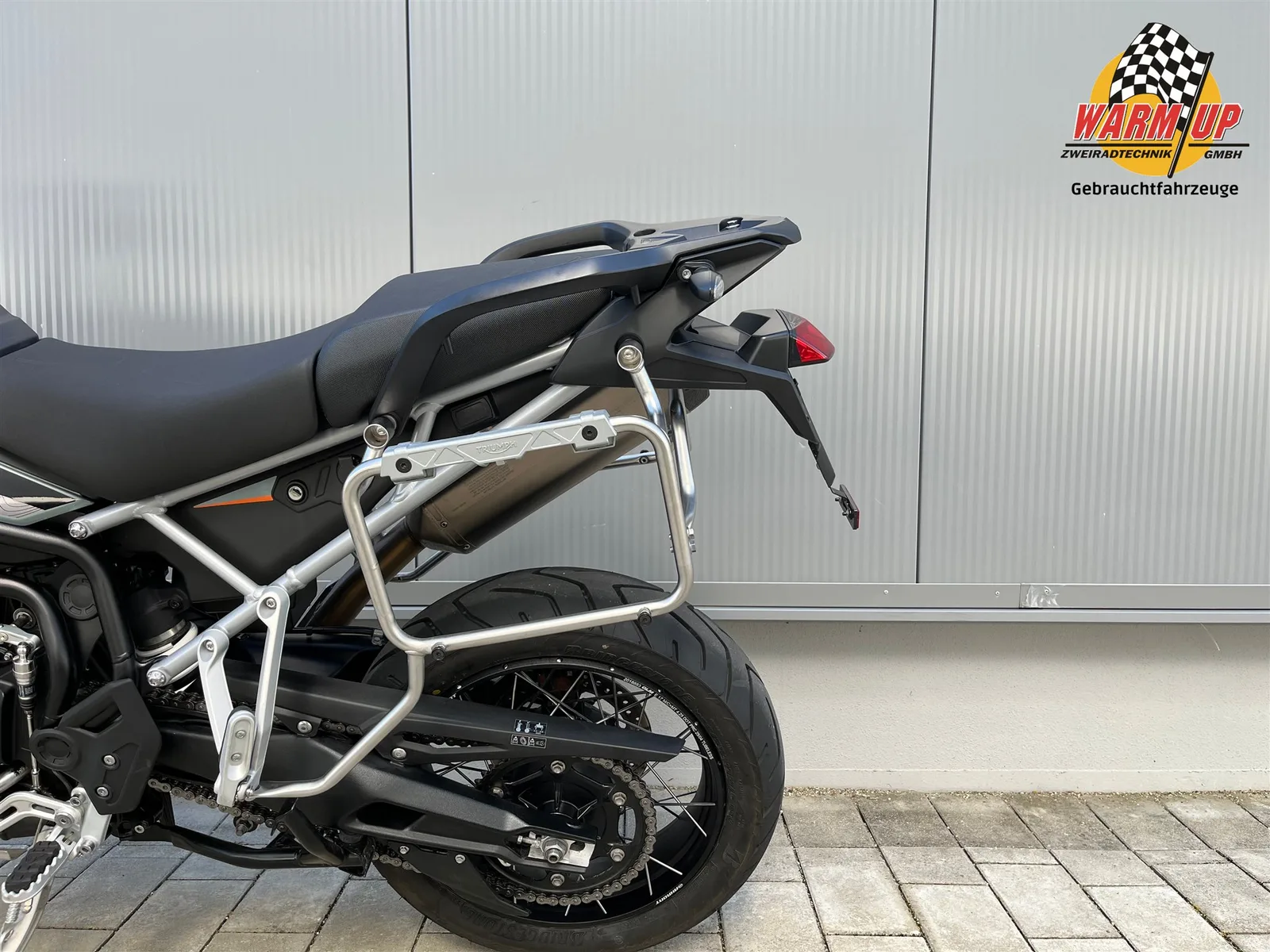 Triumph Tiger 900 Desert Edition inkl. Seitenkoffer