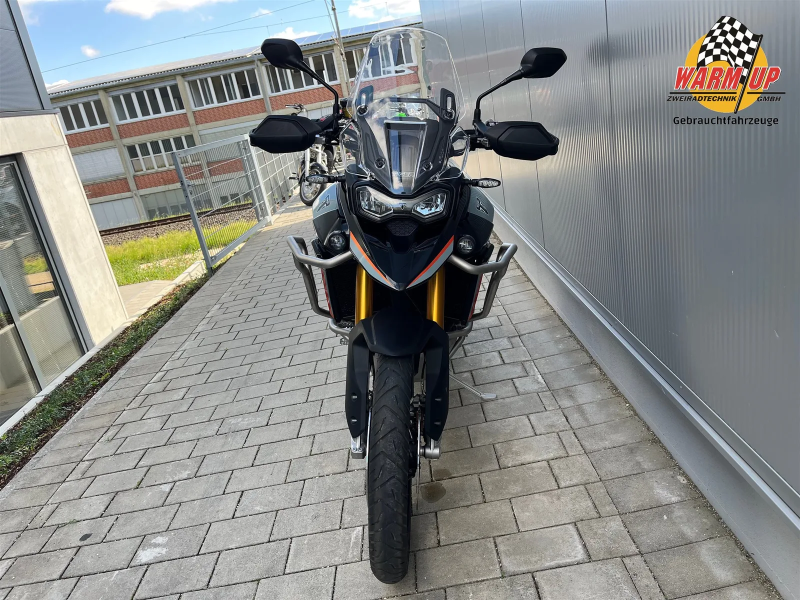 Triumph Tiger 900 Desert Edition neuwertig | wenig Km