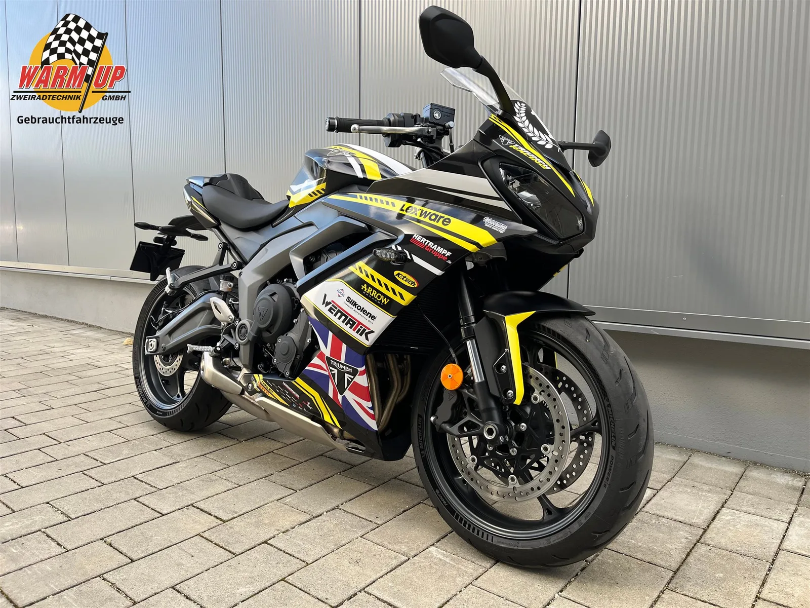 Triumph Daytona 660 inkl. Dekorsatz | wenig Km | A2 möglich