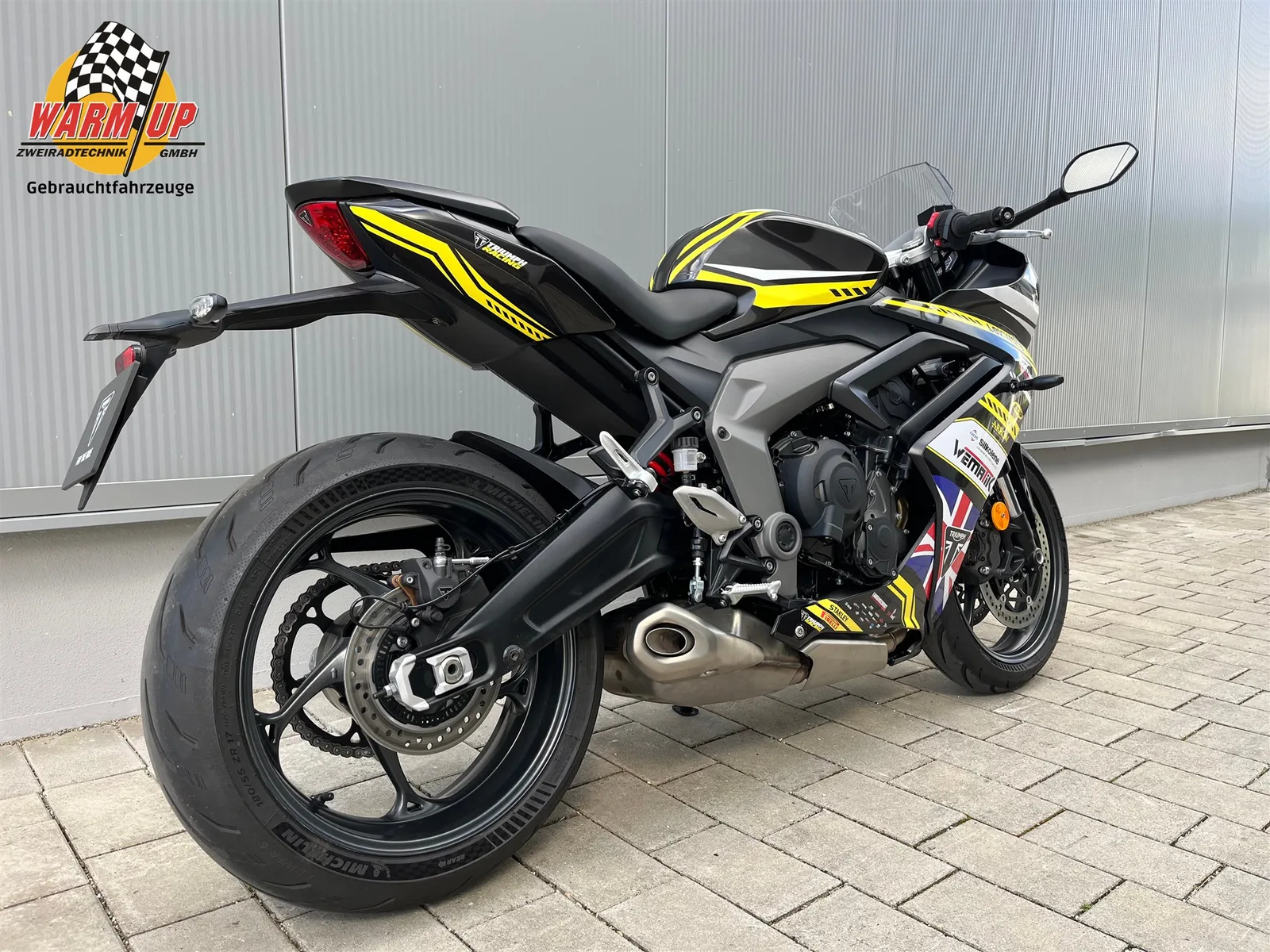 Triumph Daytona 660 inkl. Dekorsatz | wenig Km | A2 möglich