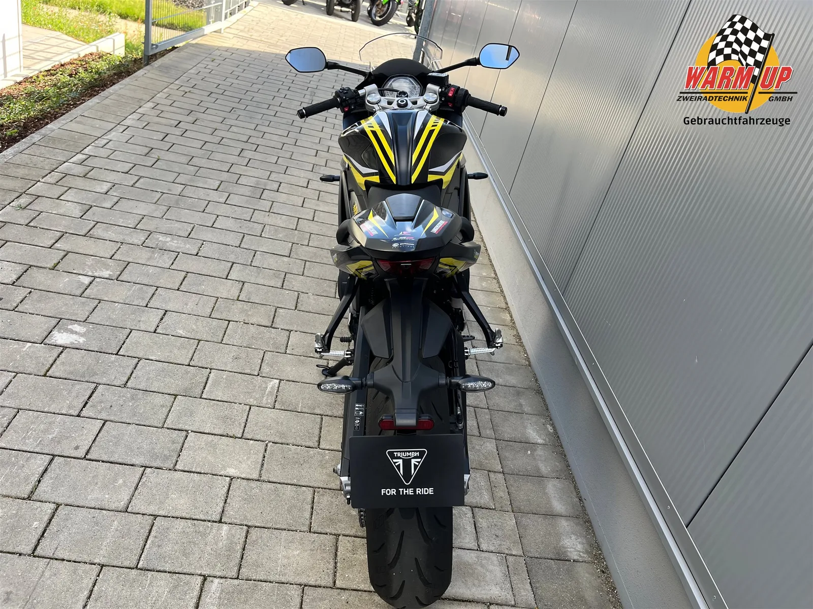 Triumph Daytona 660 inkl. Dekorsatz | wenig Km | A2 möglich