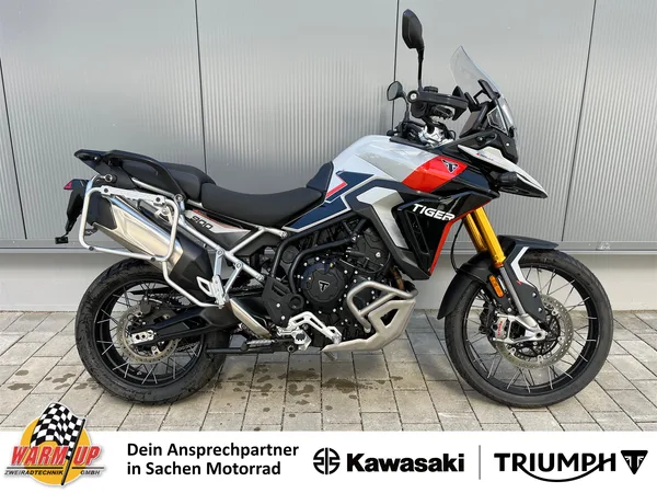 Triumph Tiger 900 Rally Pro inkl. Seitenkoffer