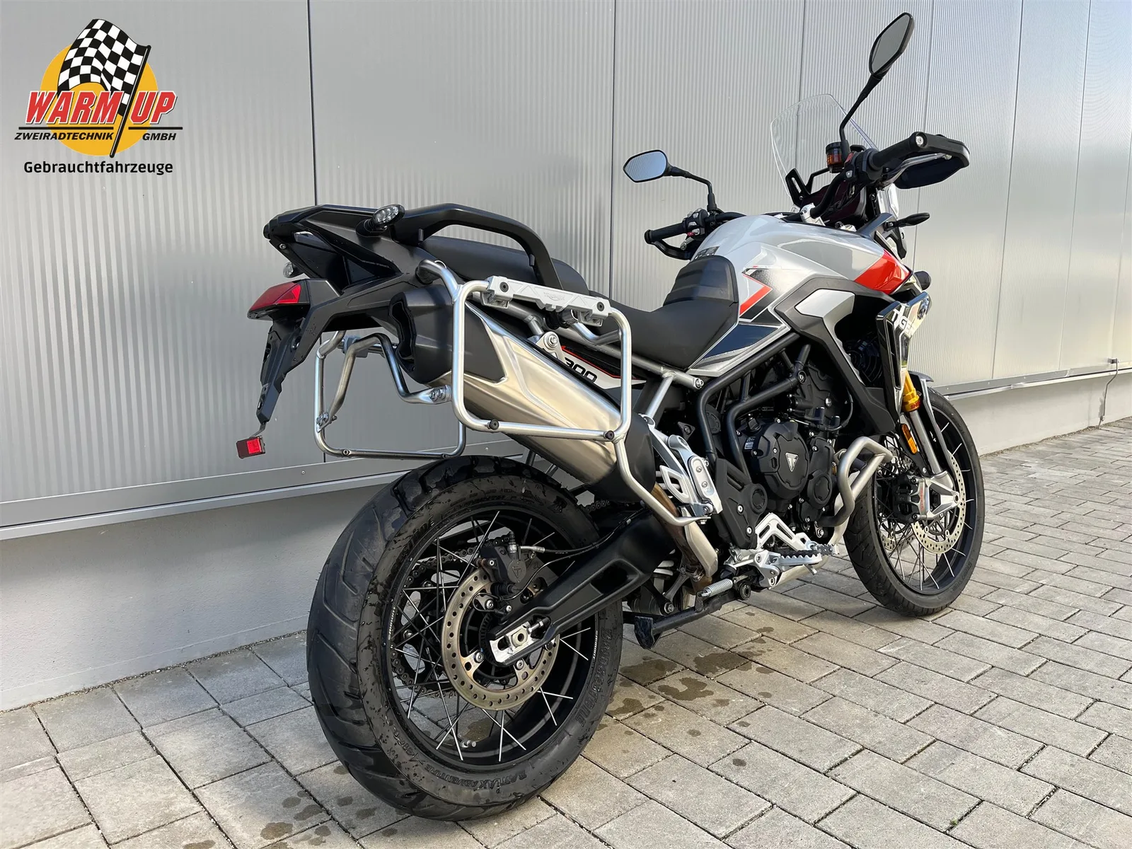 Triumph Tiger 900 Rally Pro inkl. Seitenkoffer