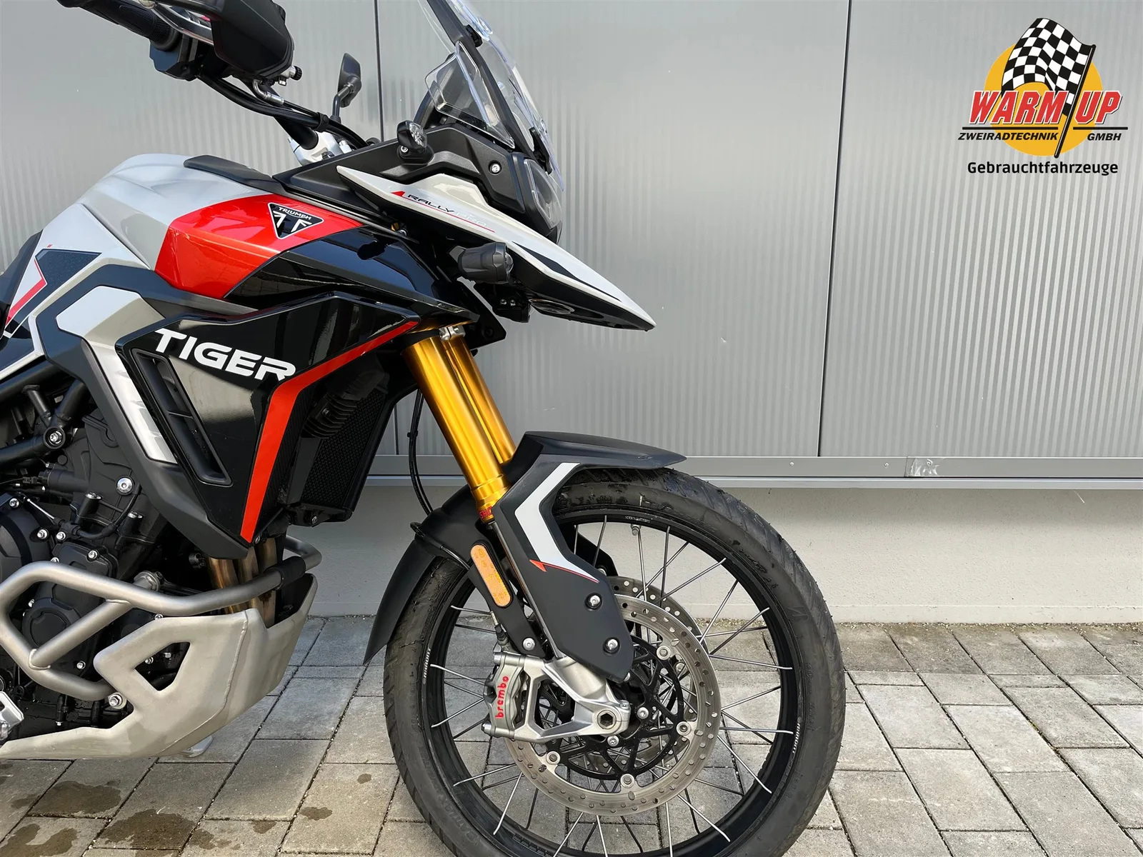 Triumph Tiger 900 Rally Pro inkl. Seitenkoffer