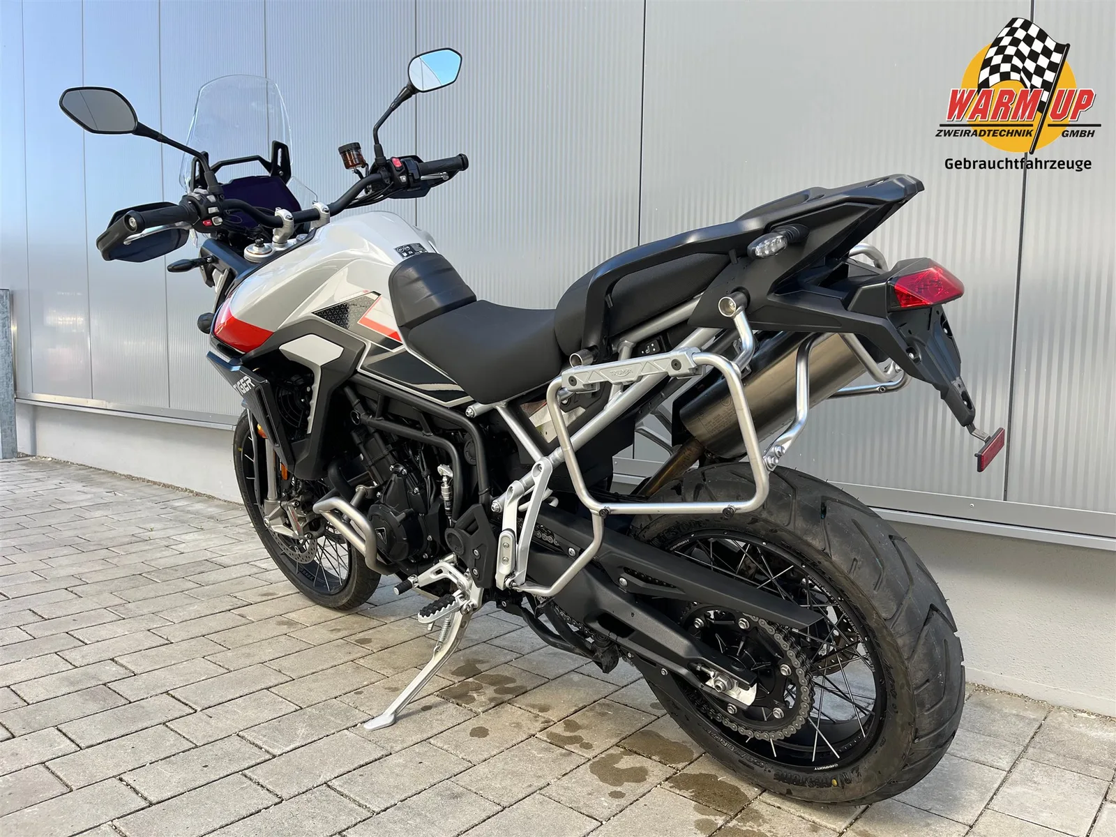 Triumph Tiger 900 Rally Pro inkl. Seitenkoffer
