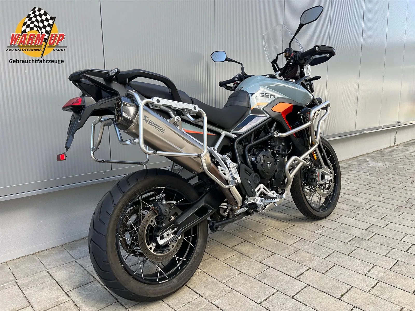 Triumph Tiger 900 Desert Edition inkl. Seitenkoffer
