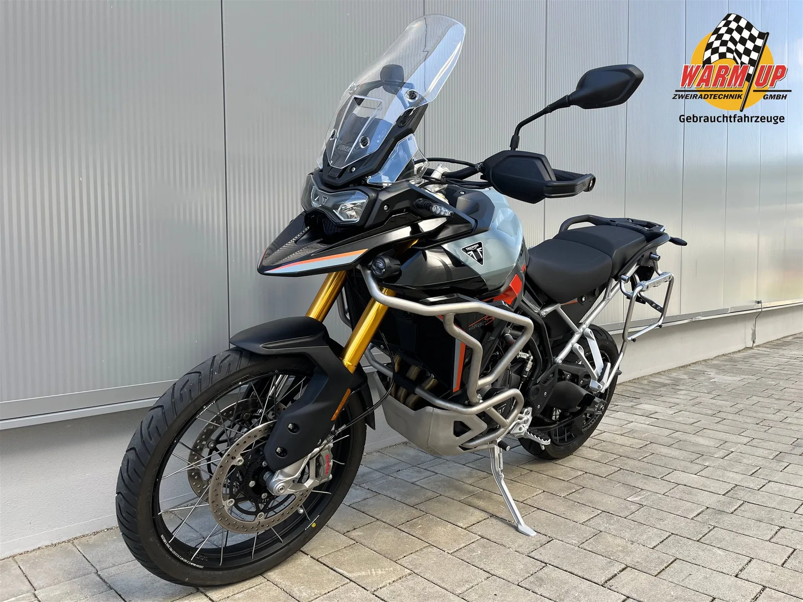 Triumph Tiger 900 Desert Edition inkl. Seitenkoffer