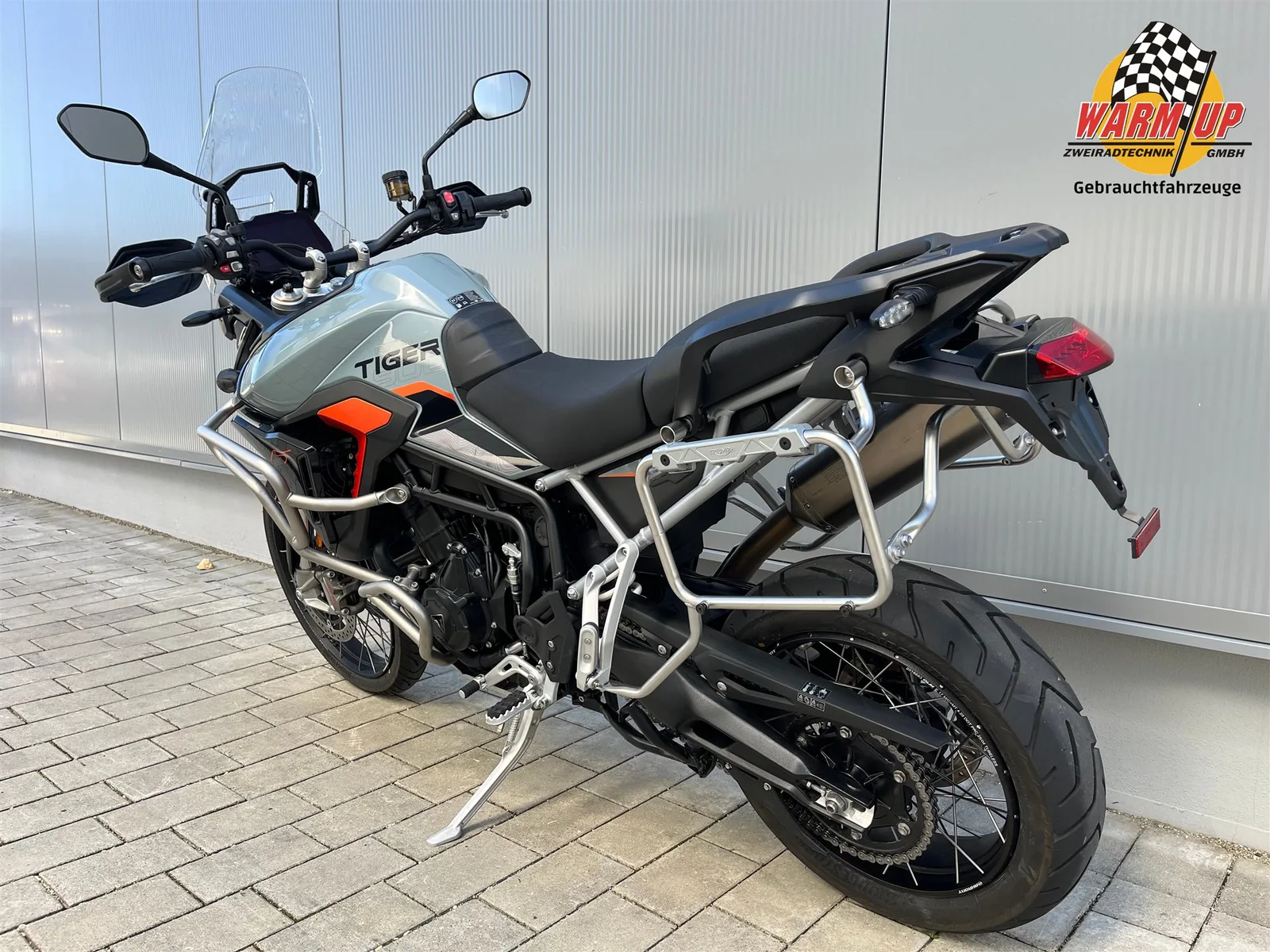 Triumph Tiger 900 Desert Edition inkl. Seitenkoffer