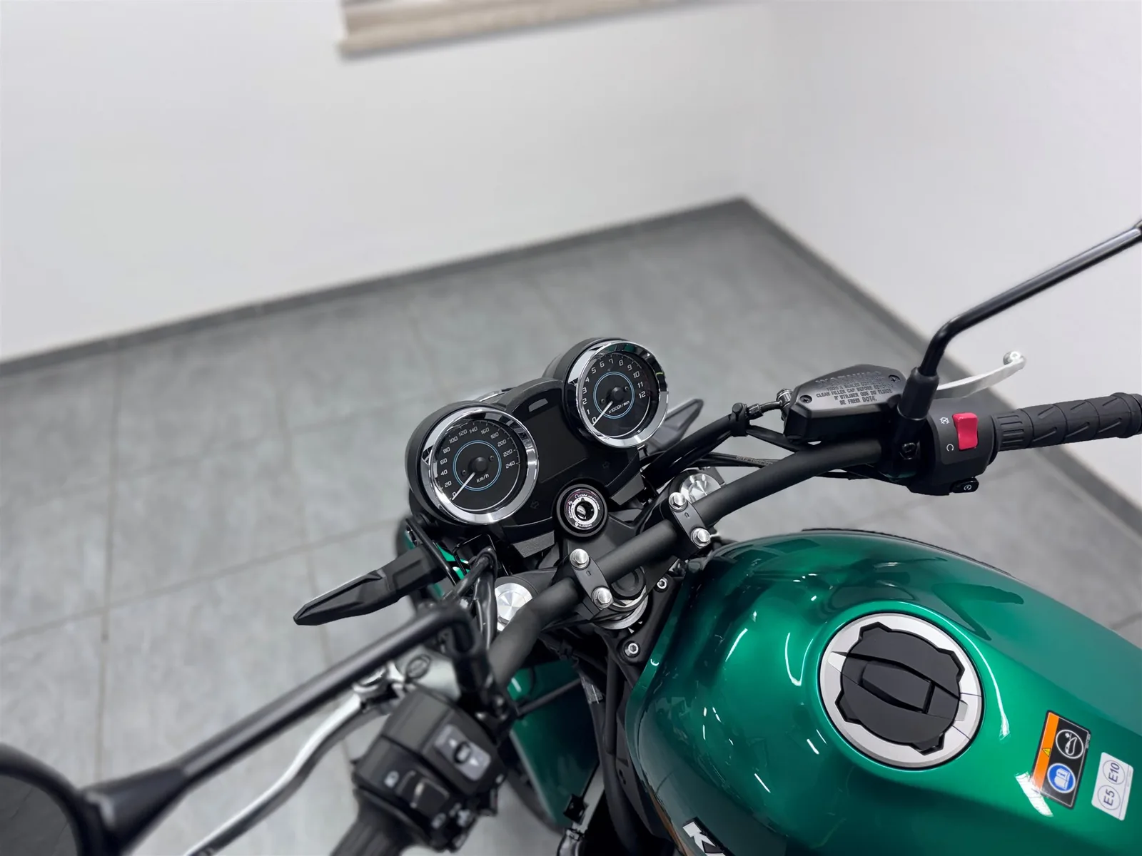 Kawasaki Z650 RS Modell 2026 | wie neu | mit Garantie