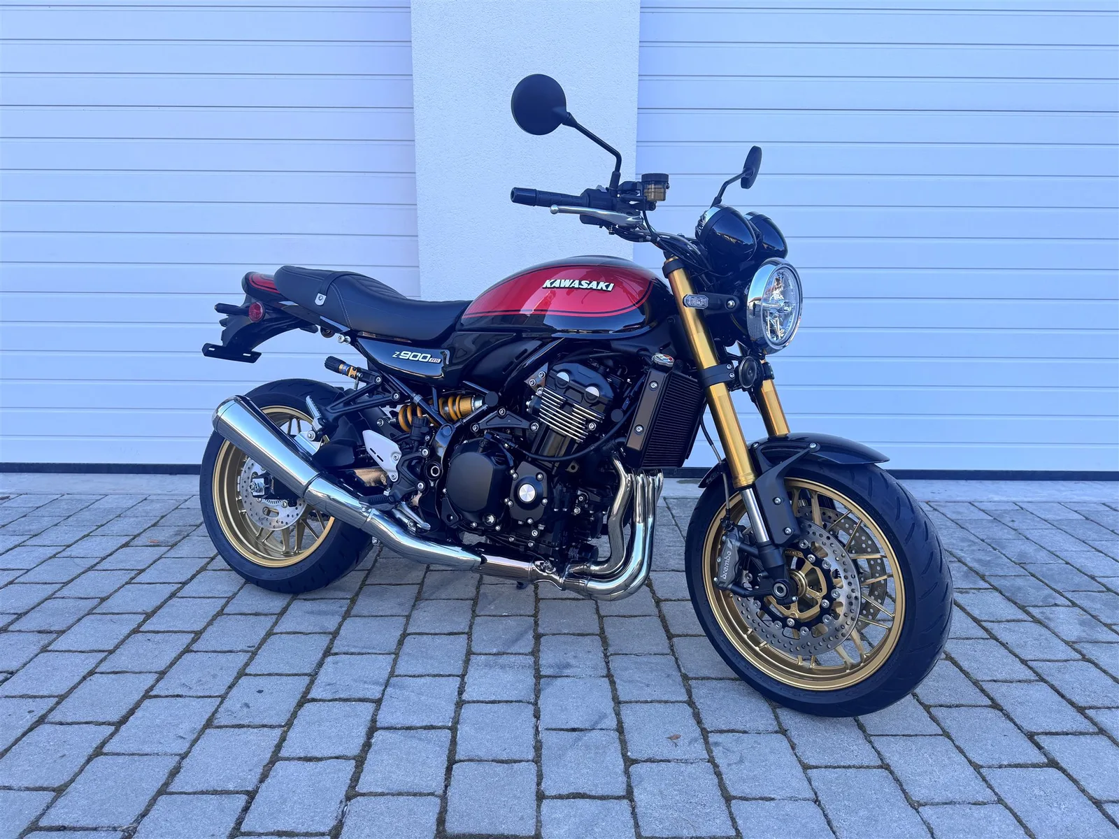Kawasaki Z900 RS SE Modell 2026