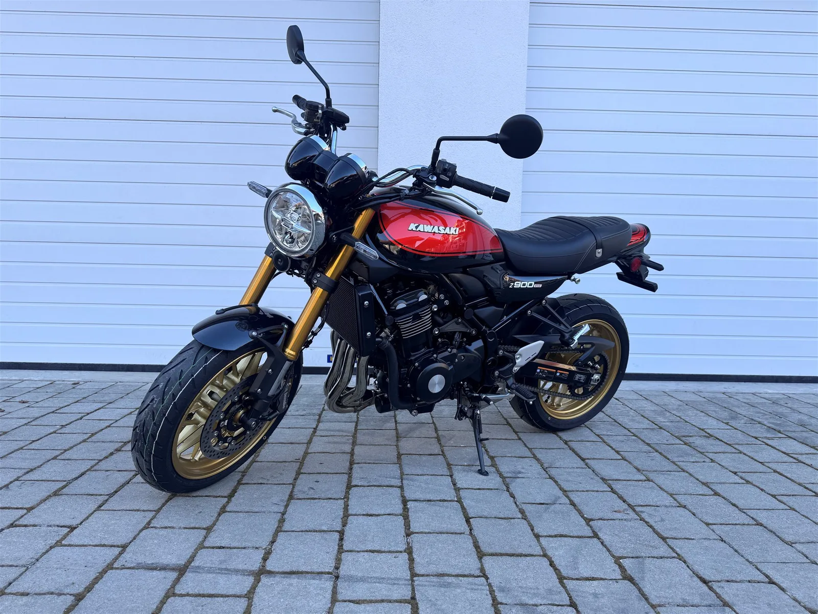 Kawasaki Z900 RS SE Modell 2026