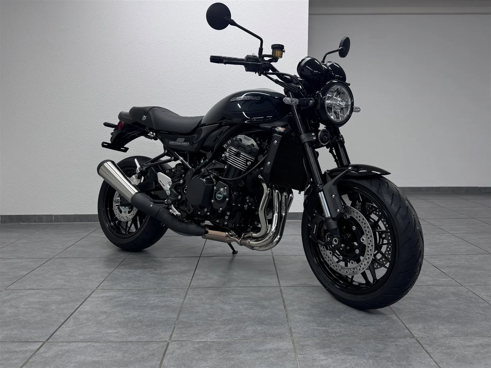 Kawasaki Z900 RS BLACK BALL EDITION