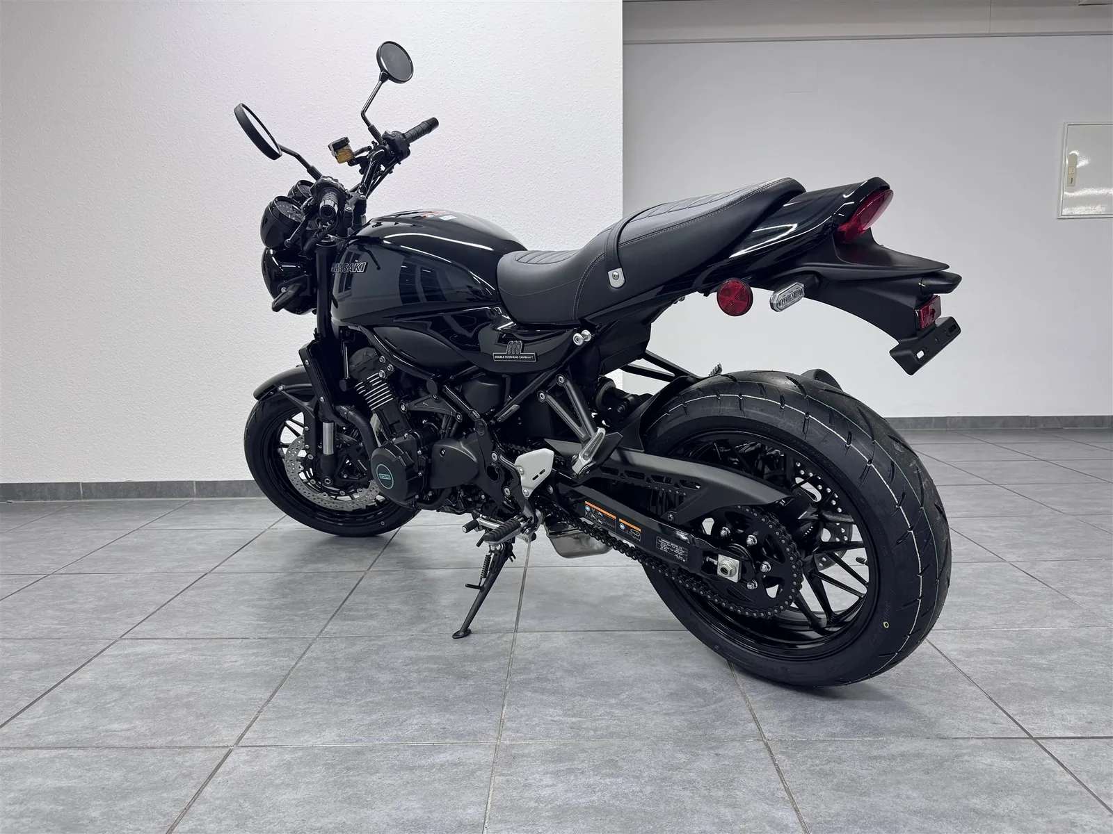 Kawasaki Z900 RS BLACK BALL EDITION