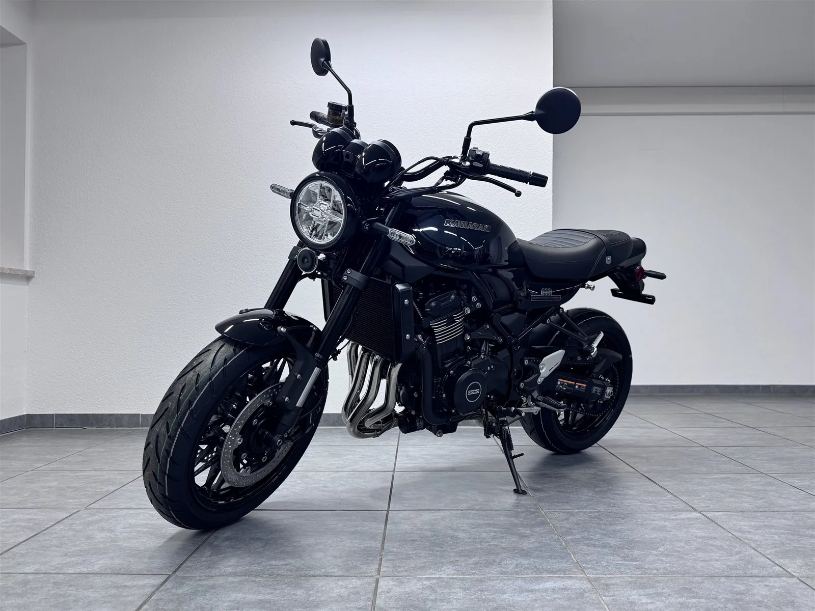 Kawasaki Z900 RS BLACK BALL EDITION