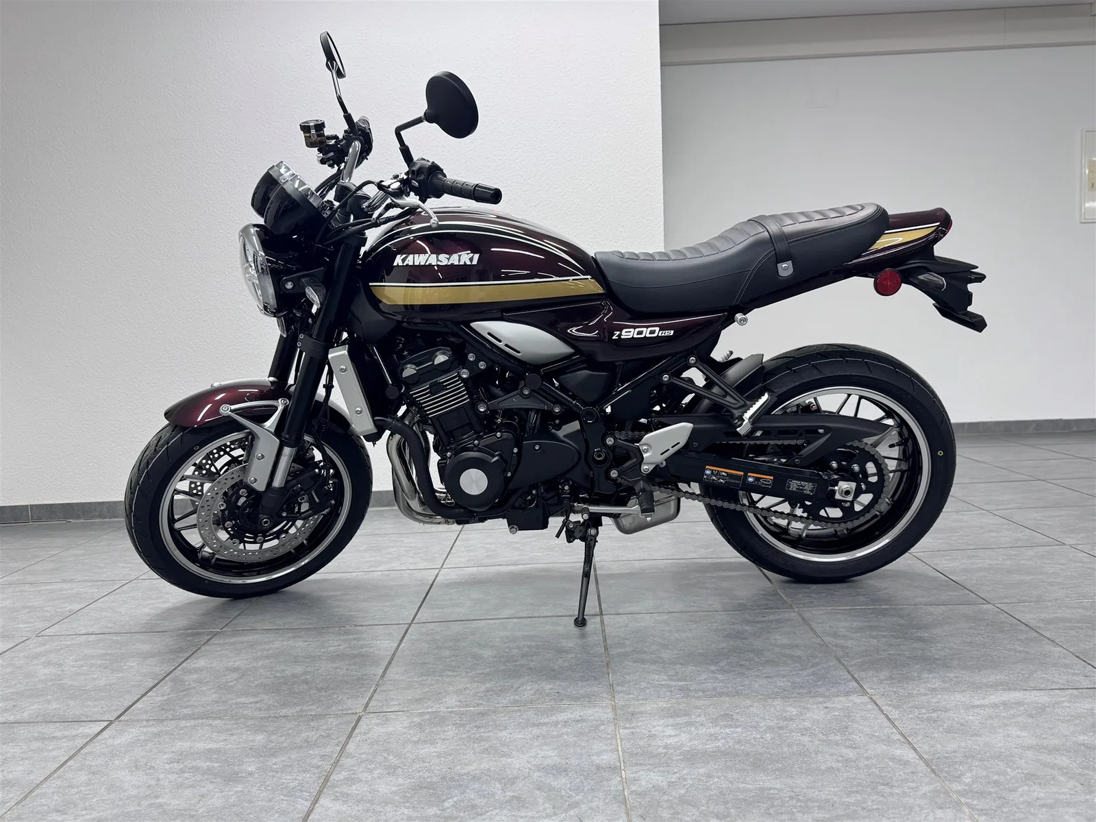 Kawasaki Z900 RS Modell 2026