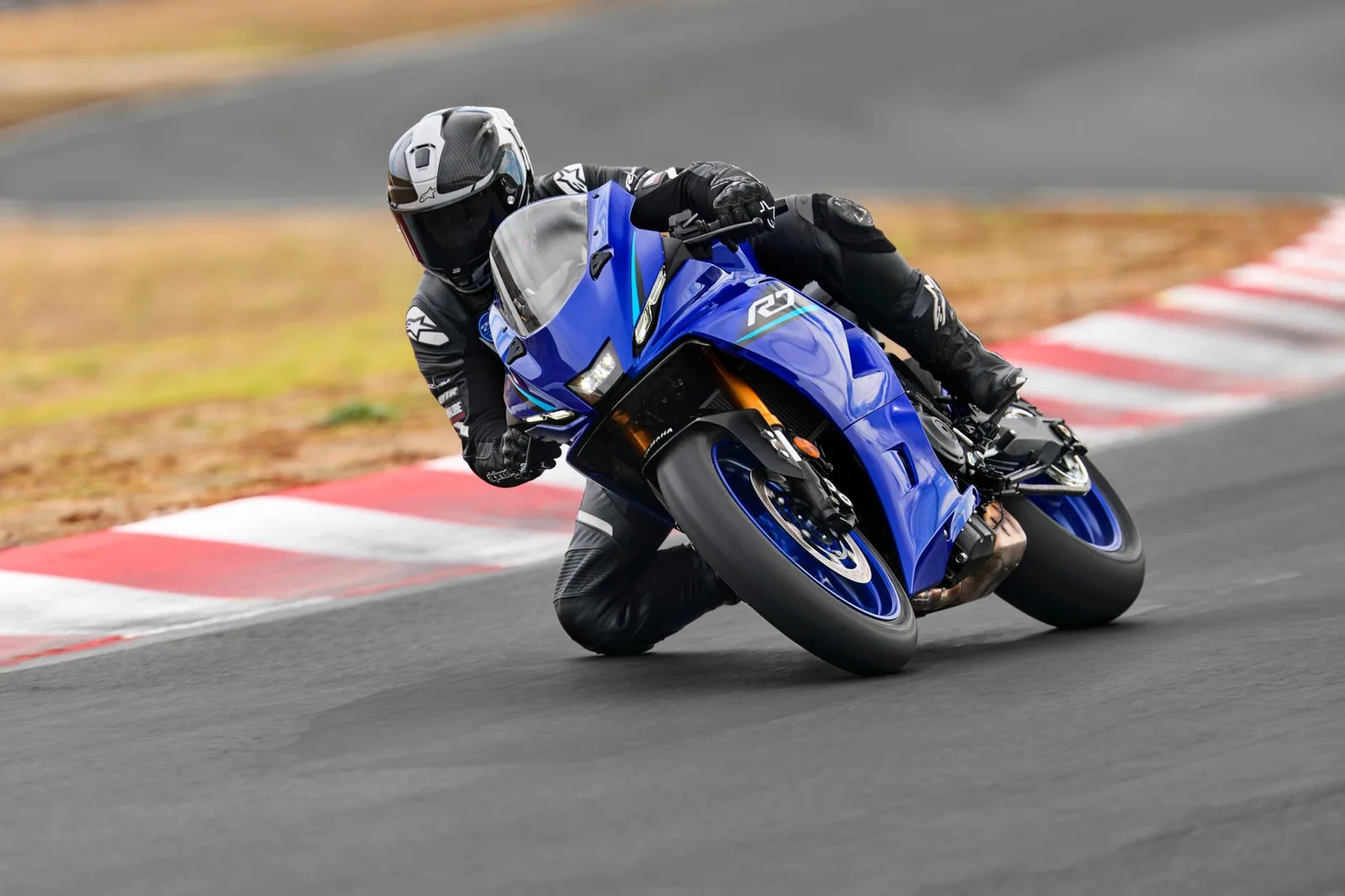 Yamaha R7, MY 2026 - Icon Blue