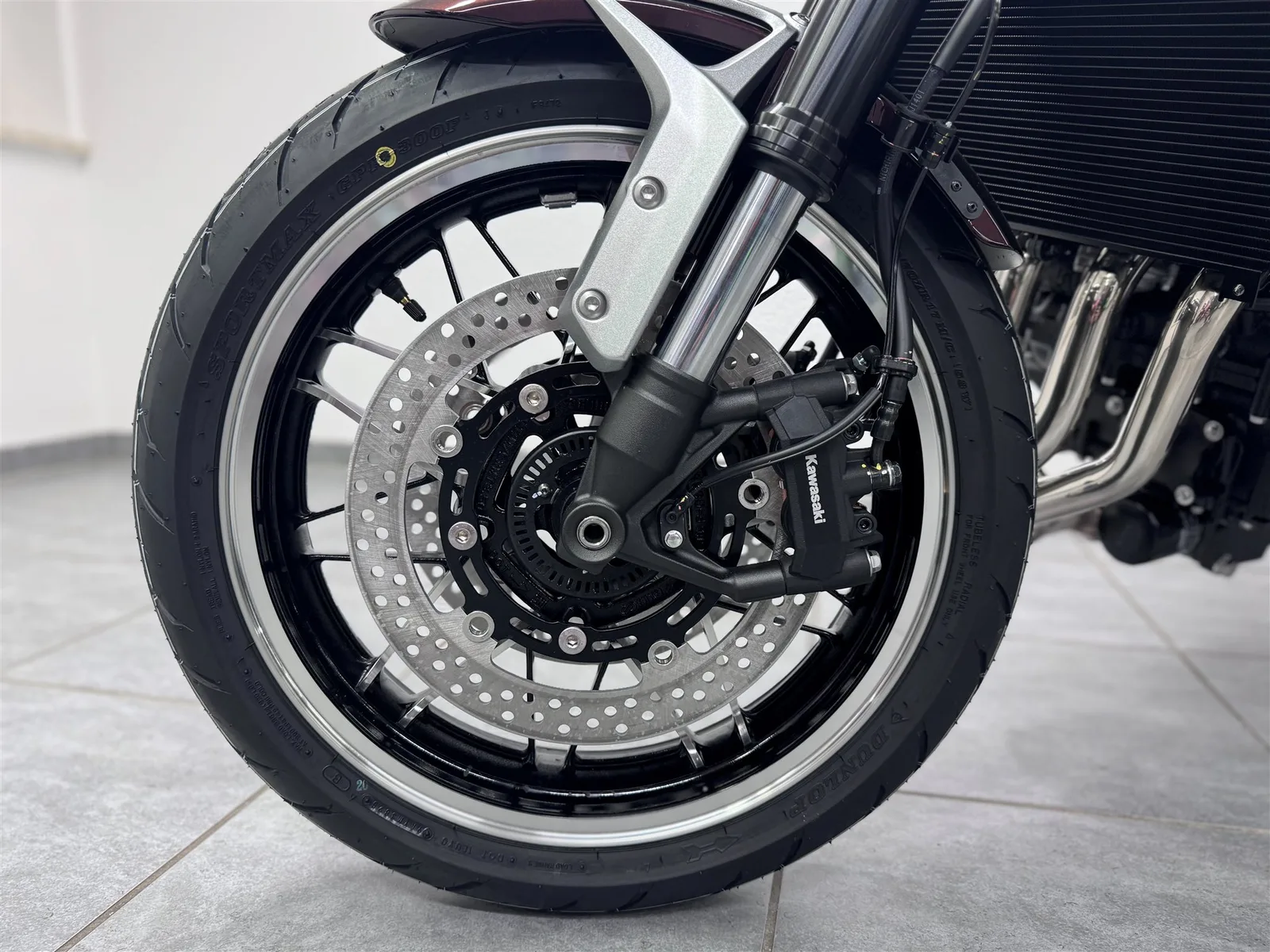 Kawasaki Z900 RS Modell 2026