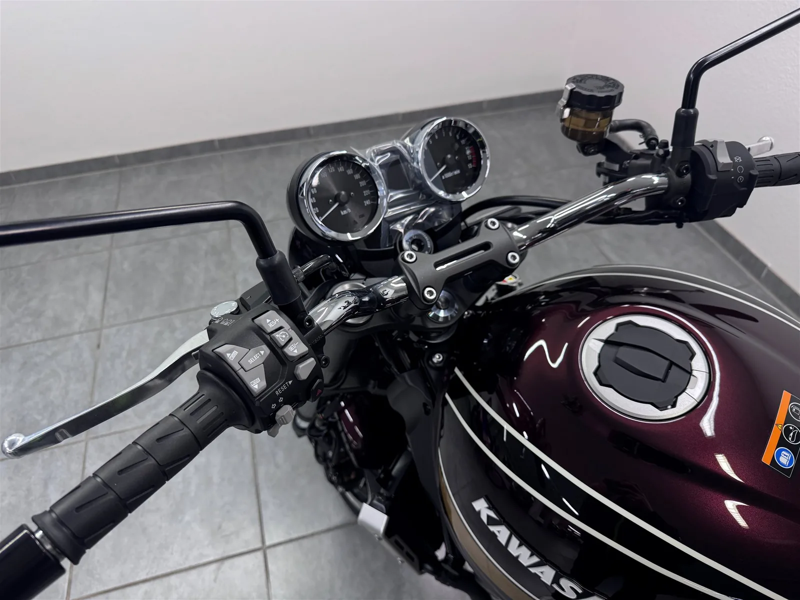 Kawasaki Z900 RS Modell 2026